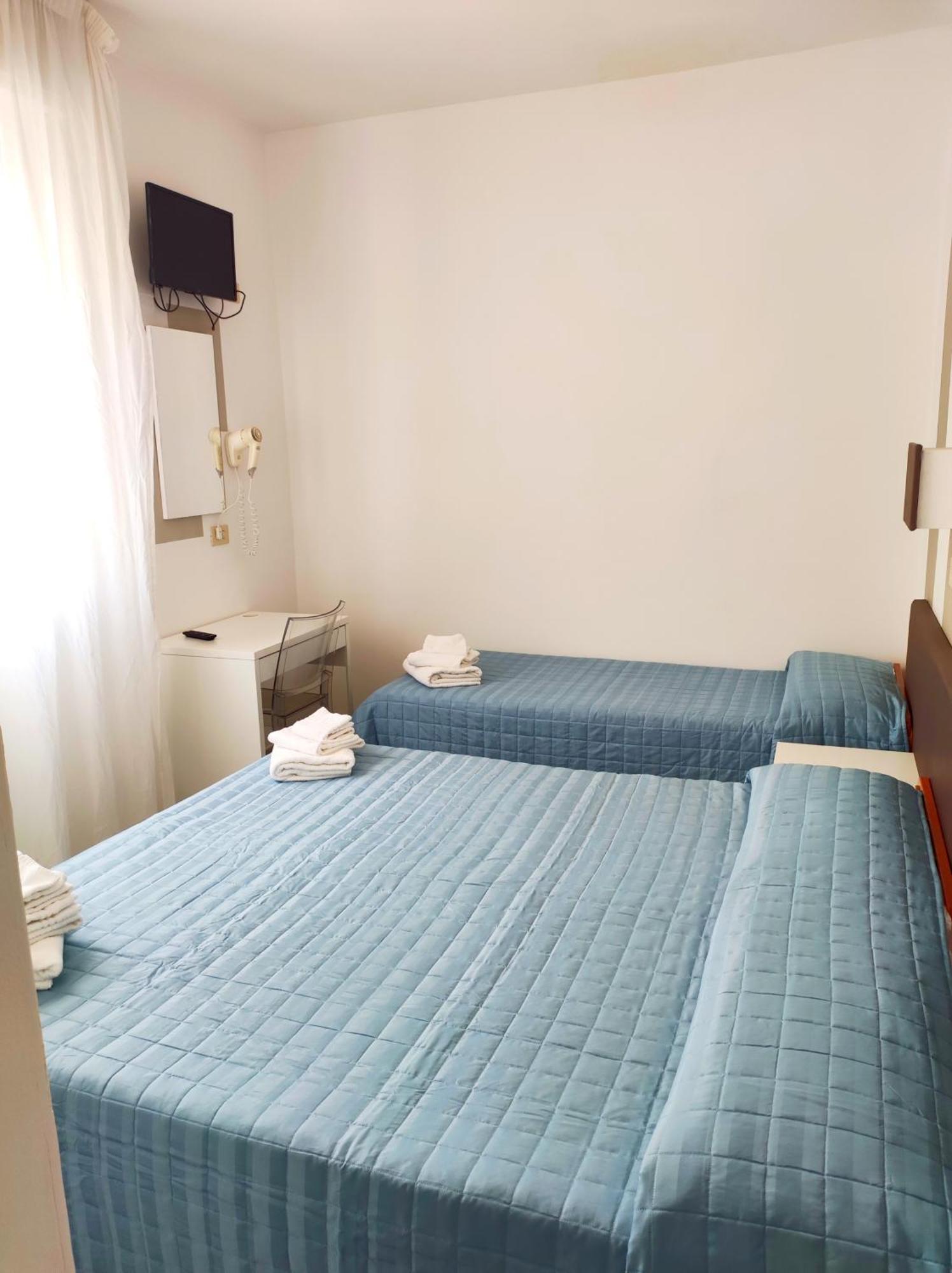 Hotel Ca Vanni 리미니 객실 사진